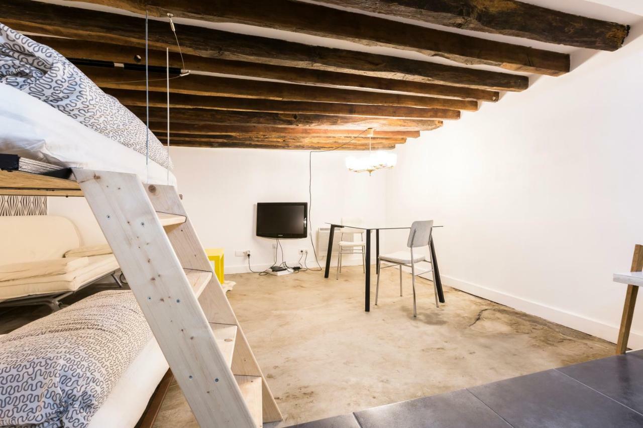 Charming 20M² Near Le Marais Apartment ปารีส ภายนอก รูปภาพ