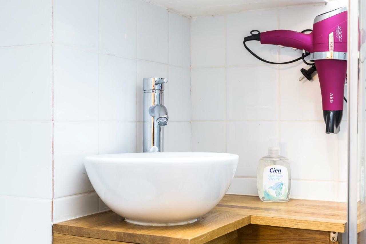 Charming 20M² Near Le Marais Apartment ปารีส ภายนอก รูปภาพ